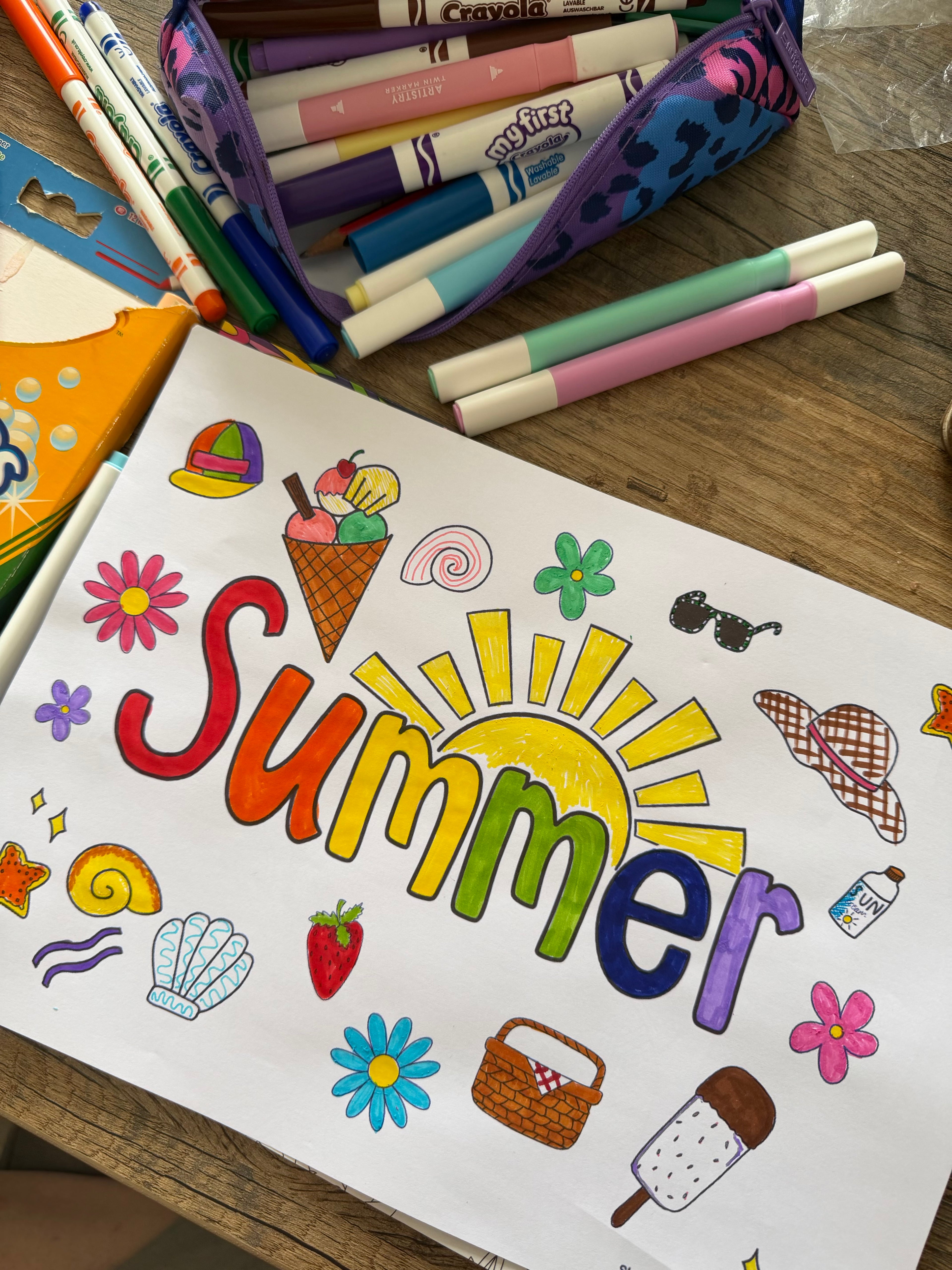 FREE Summer Colouring Download